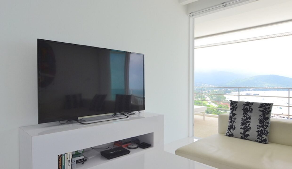 Koh-Samui-apartment-TV-equipment