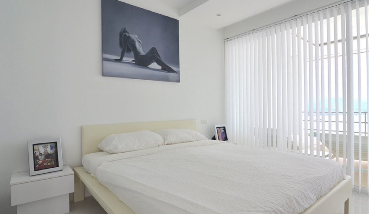 Koh-Samui-apartment-master-bedroom