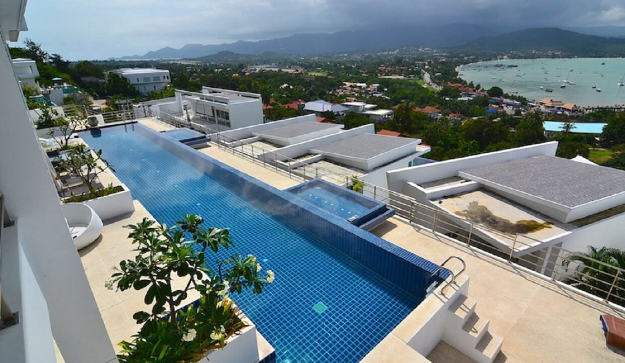 Koh-Samui-apartment-swimming-pool-and-balcony-view