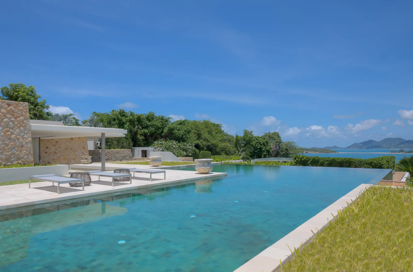 Open-air lounge among tropical palms, Choeng Mon, Koh Samui