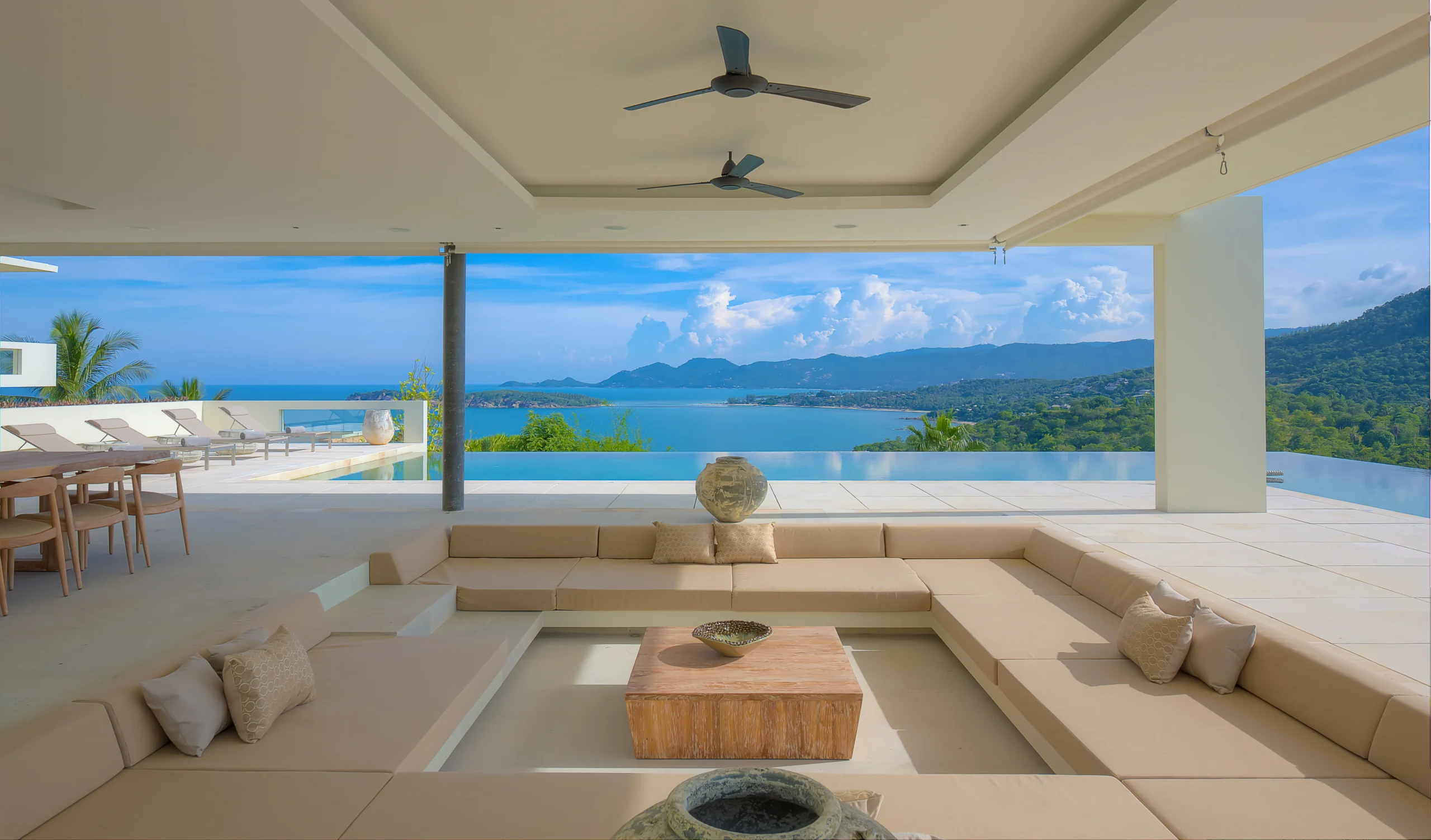 Open-plan lounge with sea view, Koh Samui villa