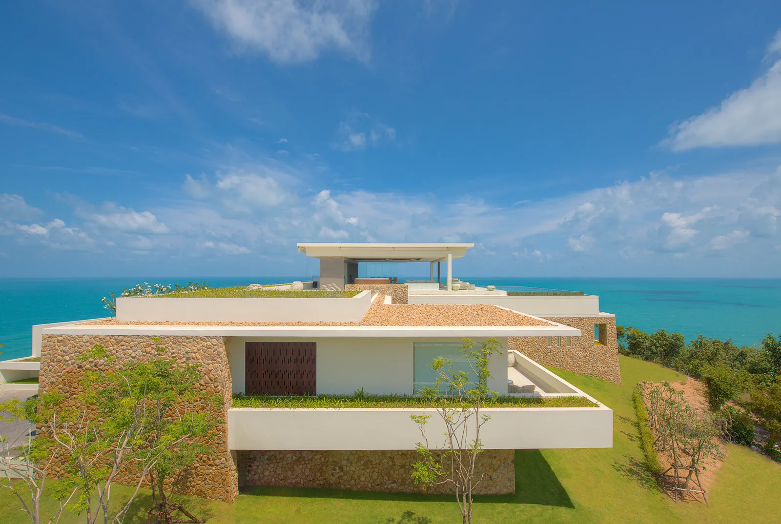 Pool villa with tropical garden and covered terrace, Koh Samui