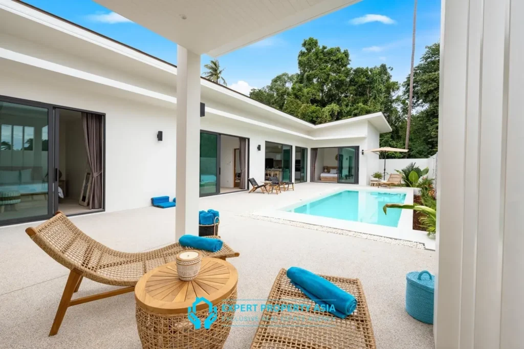 New Three-Bedroom Infinity-Pool Villa- Maenam, Koh Samui