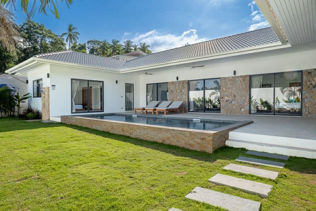 Modern built 4 bedrooms Villa- Lamai, Koh Samui